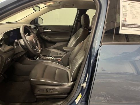 Used 2024 Buick Encore GX Avenir w/ Avenir Convenience Package image 17