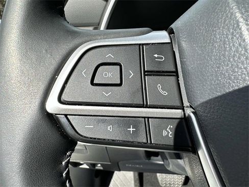 Used 2024 Toyota Highlander XLE image 31