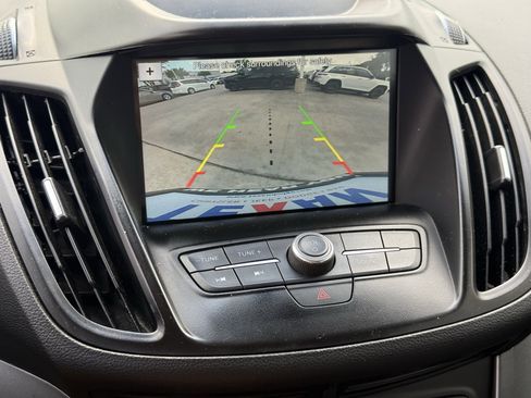 Used 2018 Ford Escape SE w/ SE Sync 3 Package image 5