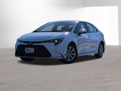 Certified 2026 Toyota Corolla LE image 1