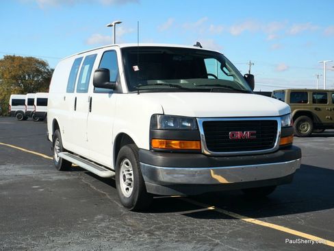 Used 2024 GMC Savana 2500 w/ Driver Convenience Package image 13