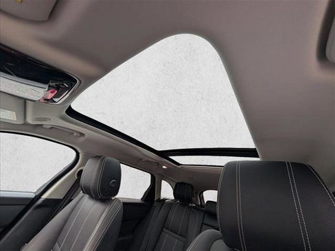 Used 2021 Land Rover Range Rover Velar S image 16