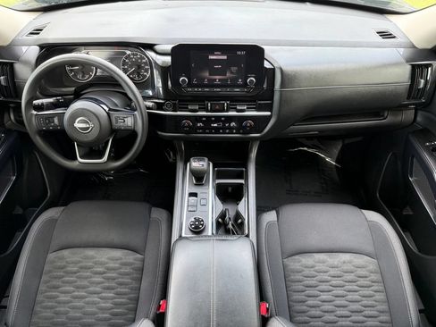 Used 2022 Nissan Pathfinder S AWD/4WD image 26