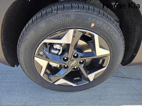 New 2026 Kia Seltos S image 8