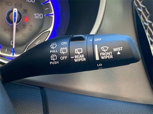 Used 2022 Chrysler Pacifica Touring-L image 19