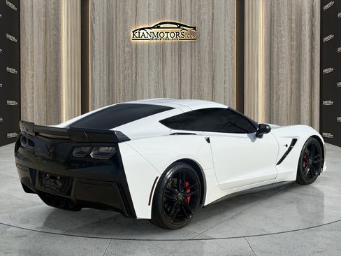 Used 2017 Chevrolet Corvette Stingray Coupe w/ Carbon Flash Badge Package image 7