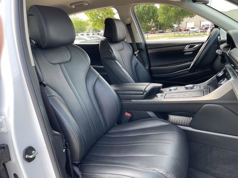 Used 2024 Genesis GV80 2.5T image 27