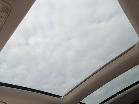 Used 2018 Mercedes-Benz GLC 300 image 28