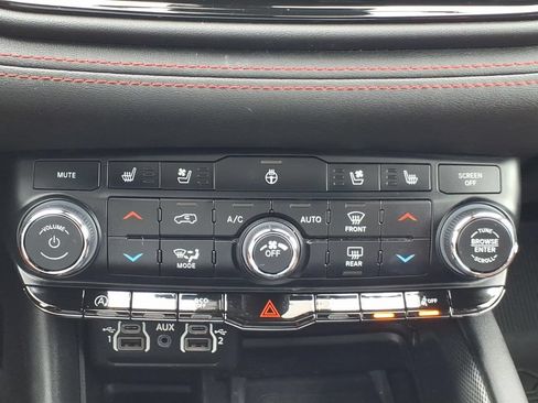 Certified 2023 Dodge Durango GT AWD/4WD image 8