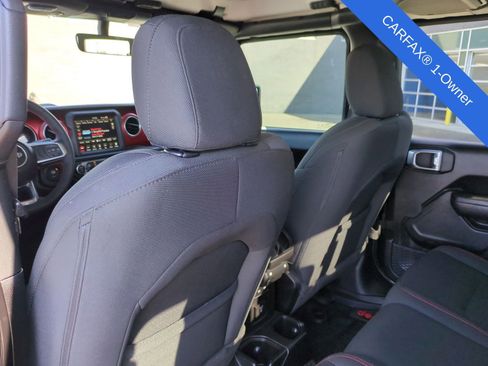 Used 2023 Jeep Gladiator Rubicon w/ Cold Weather Group image 23