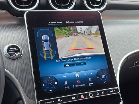 Used 2024 Mercedes-Benz GLC 300 4MATIC image 23