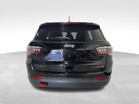 Used 2025 Jeep Compass Trailhawk AWD/4WD image 26