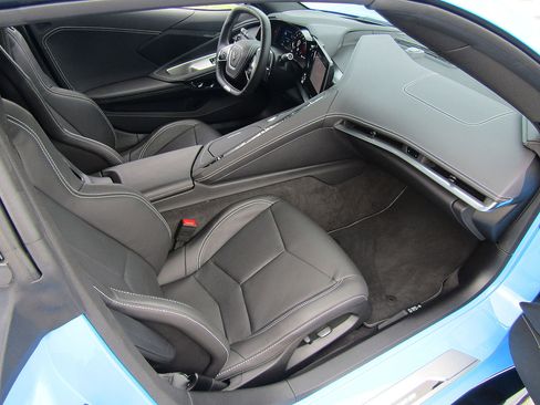 Used 2025 Chevrolet Corvette Z06 image 13
