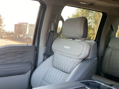 Used 2026 Ford F450 Platinum w/ Platinum Plus Package image 19