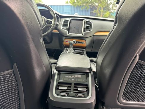 Used 2018 Volvo XC90 T6 Inscription w/ Convenience Package AWD/4WD image 17