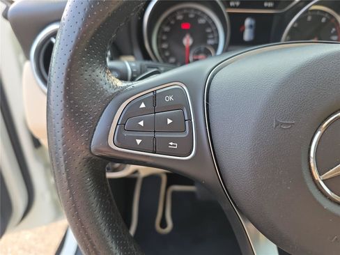 Used 2018 Mercedes-Benz GLA 250 image 22