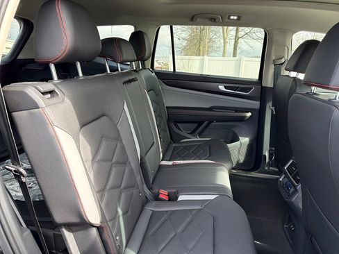 Used 2026 Volkswagen Atlas Peak Edition AWD/4WD image 33