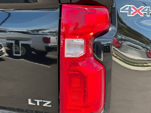 Used 2021 Chevrolet Silverado 3500 LTZ w/ LTZ Premium Package AWD/4WD image 38