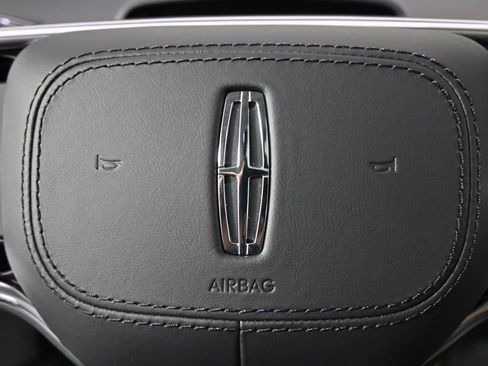 New 2026 Lincoln Nautilus Reserve w/ Jet Appearance Package AWD/4WD image 32