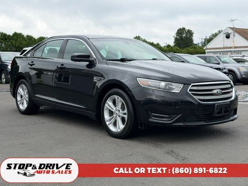 Used 2015 Ford Taurus SEL FWD image 3
