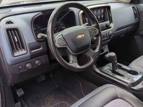 Used 2020 Chevrolet Colorado Z71 image 12