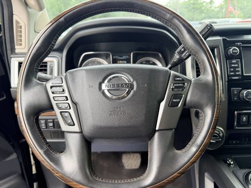 Used 2017 Nissan Titan Platinum Reserve AWD/4WD image 18