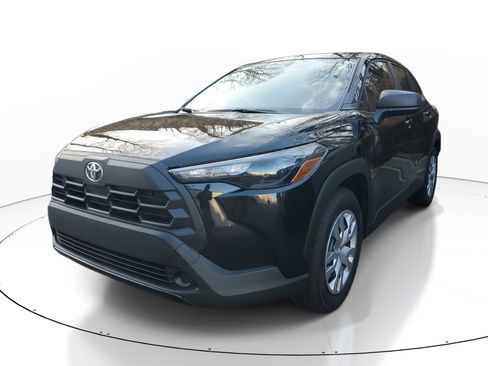 Used 2026 Toyota Corolla Cross L image 3