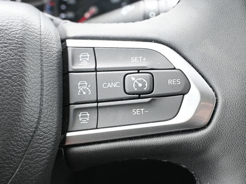 Used 2024 Jeep Compass Limited AWD/4WD image 14