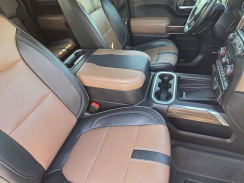 Used 2023 Chevrolet Silverado 2500 High Country w/ Z71 Off-Road Package AWD/4WD image 13
