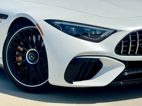 New 2026 Mercedes-Benz SL 63 AMG S e Performance 4MATIC image 4