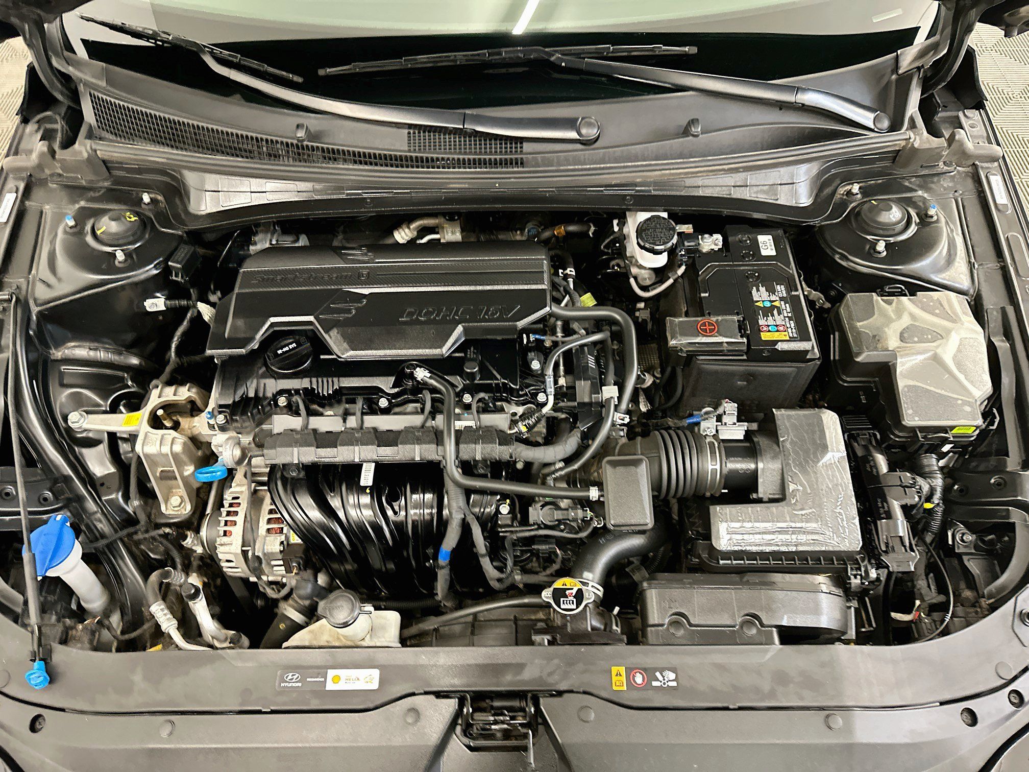 Used 2025 Hyundai Elantra Limited FWD image 33