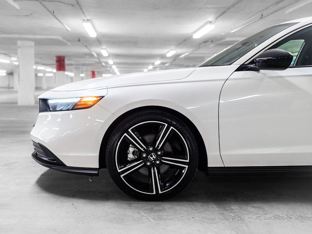 Used 2025 Honda Accord Sport image 14