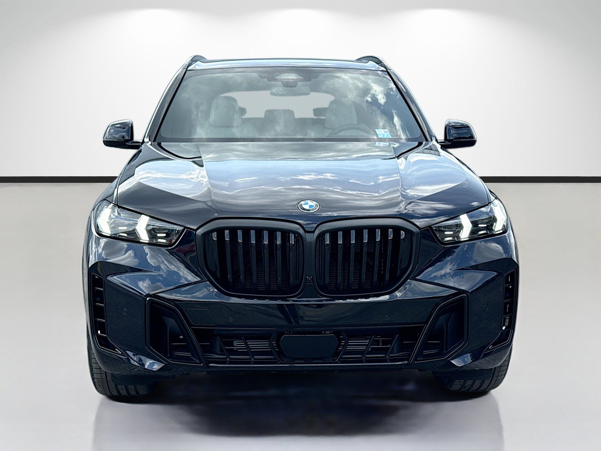 New 2026 BMW X5 xDrive40i w/ M Sport Package AWD/4WD image 8