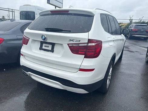Used 2017 BMW X3 sDrive28i RWD image 7