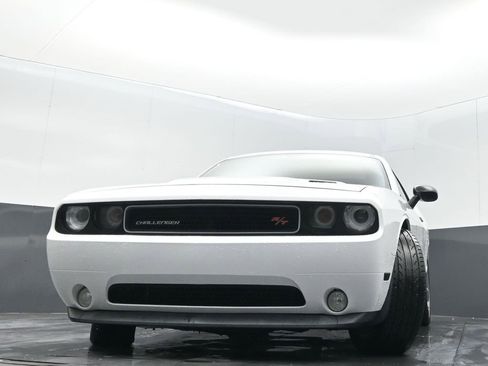 Used 2012 Dodge Challenger R/T image 26