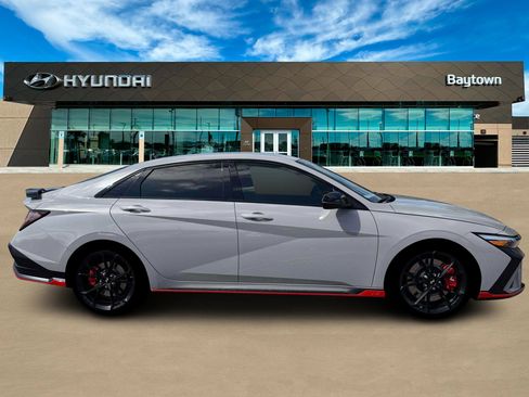 New 2026 Hyundai Elantra N FWD image 9