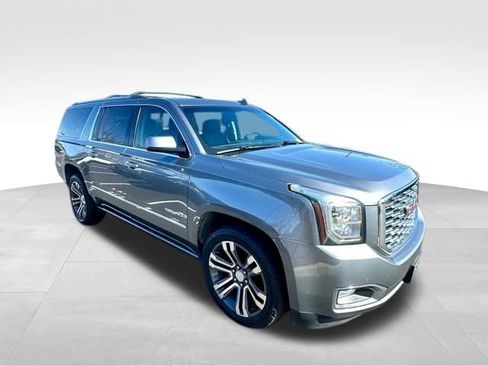 Used 2020 GMC Yukon XL Denali w/ Denali Ultimate Package image 11