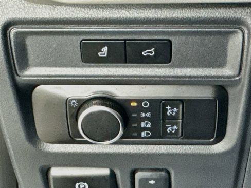 Used 2024 Ford Expedition XLT AWD/4WD image 13
