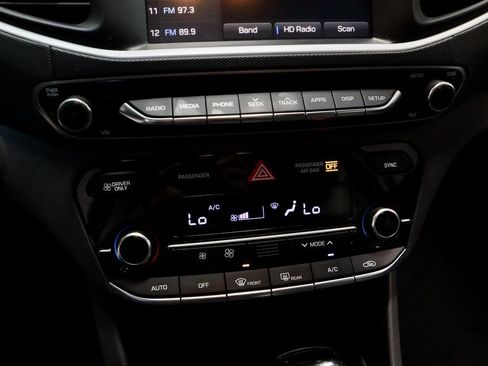 Used 2018 Hyundai Ioniq Blue image 32