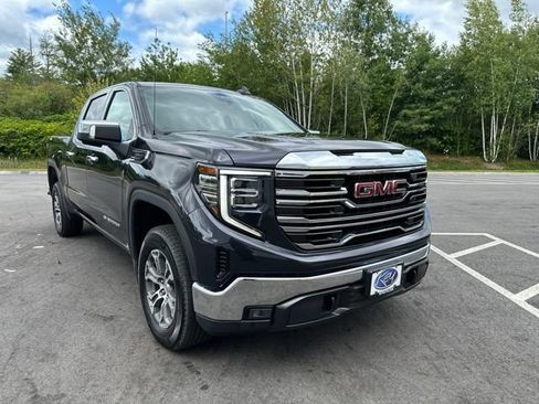 Used 2025 GMC Sierra 1500 SLT AWD/4WD image 6