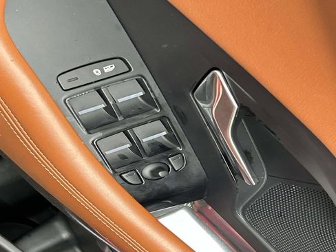 Used 2019 Jaguar E-PACE S AWD/4WD image 19