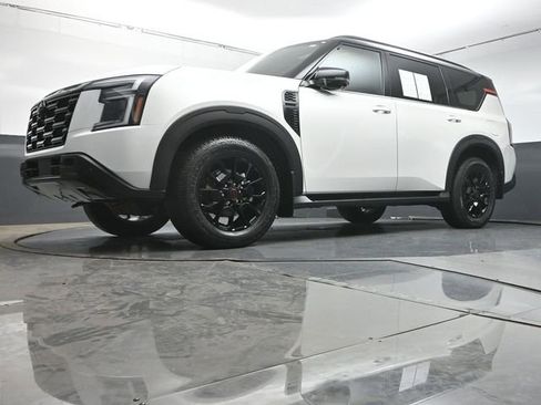 Used 2025 Nissan Armada PRO-4X w/ Pro-4X Premium Package AWD/4WD image 46