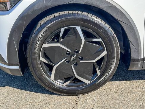 Certified 2024 Hyundai Ioniq 5 SEL RWD image 11