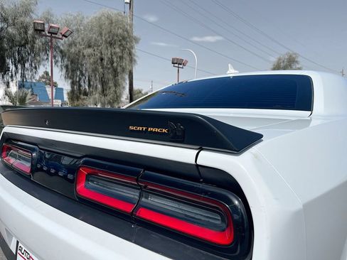Used 2022 Dodge Challenger R/T Scat Pack RWD image 33