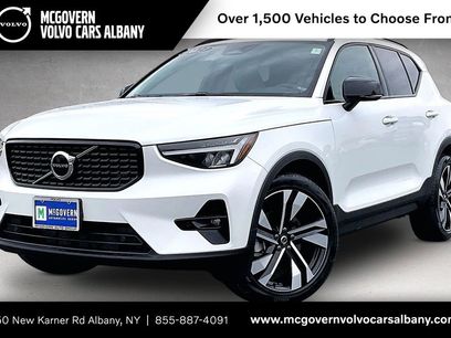 Certified 2023 Volvo XC40 B5 Plus w/ Climate Package