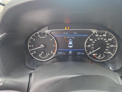 Used 2025 Nissan Altima 2.5 SV FWD image 15