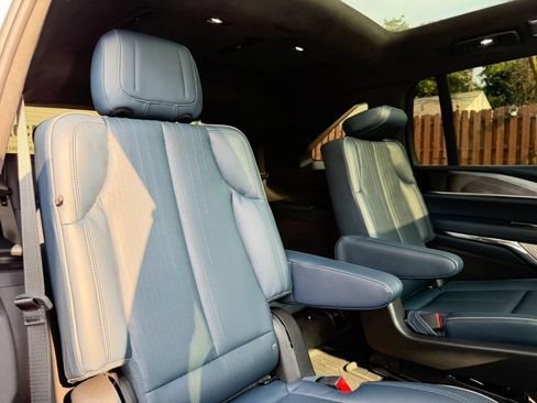 Used 2025 Cadillac Escalade IQ Sport 2 AWD/4WD image 31