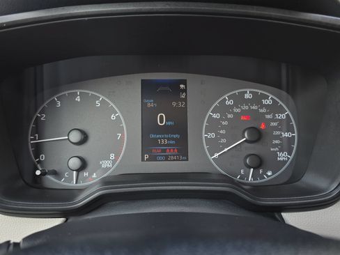 Used 2025 Toyota Corolla LE FWD image 18