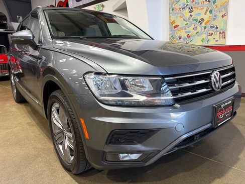 Used 2021 Volkswagen Tiguan SEL AWD/4WD image 61