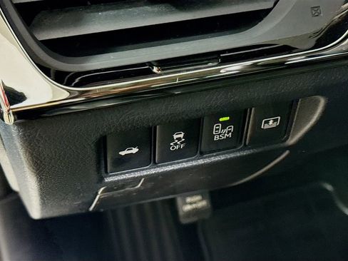 Used 2014 Toyota Avalon image 10